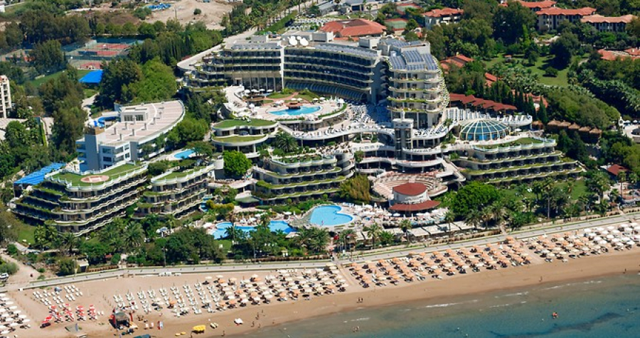 Crystal sunrise queen luxury resort & spa
